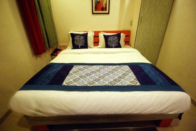 Hotel Royal Apple Ahmedabad Exterior foto