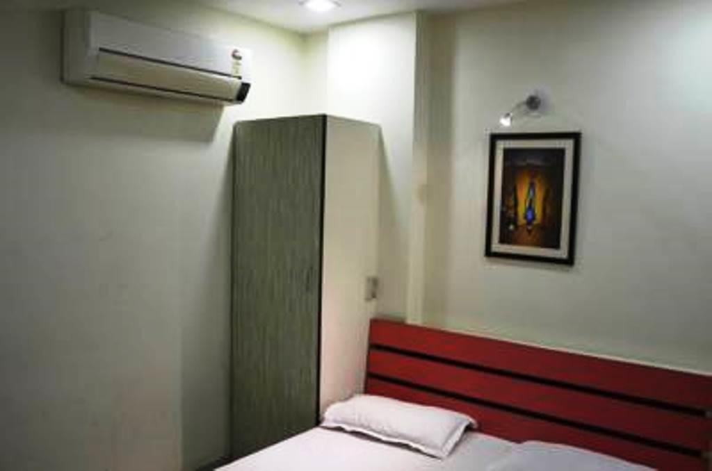 Hotel Royal Apple Ahmedabad Exterior foto