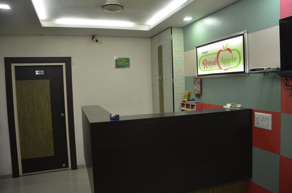 Hotel Royal Apple Ahmedabad Zimmer foto
